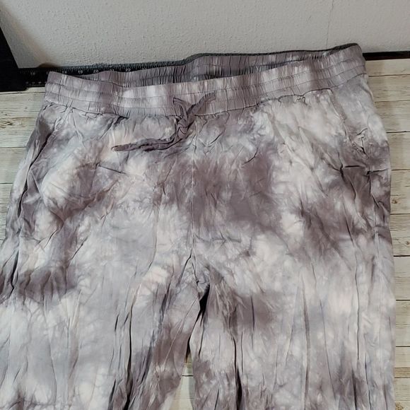 TORRID‎ Relaxed Fit Jogger Stretch Challis Mid-Rise Pants Tie Dye Grey 2x 18-20 - Picture 7 of 10
